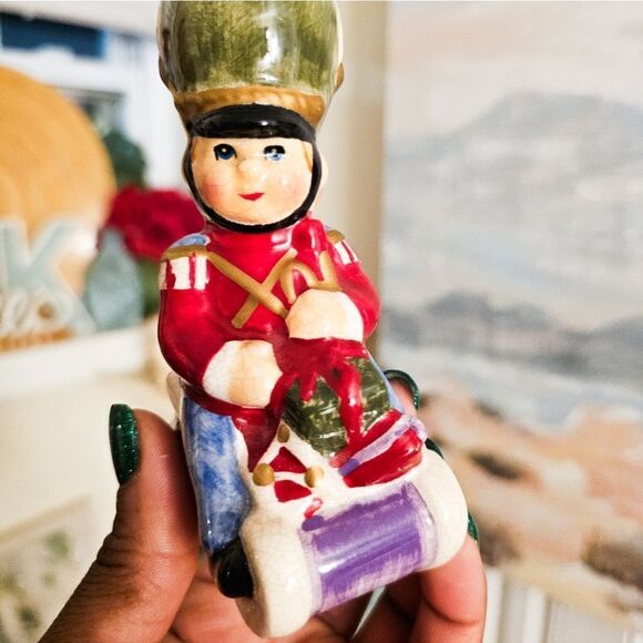 VTG Embassador Solider Sleigh Riding With Gifts Christmas Ornament. - Picture 12 of 15